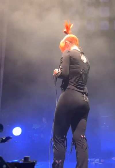 Hayley Williams' nice butt