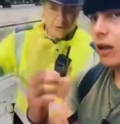 Officer, can you help me?