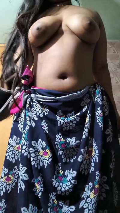 I don't know how to wear saree can u help?