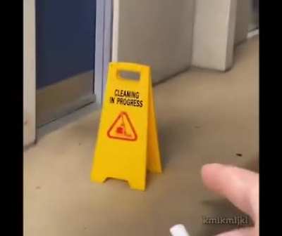 RUN