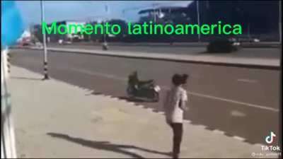 Momento tercermundo