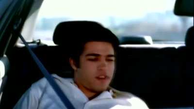 Hyundai advertisement from 2001 - Wife encounters husband