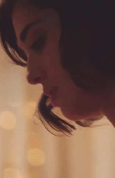 Lizzy Caplan
