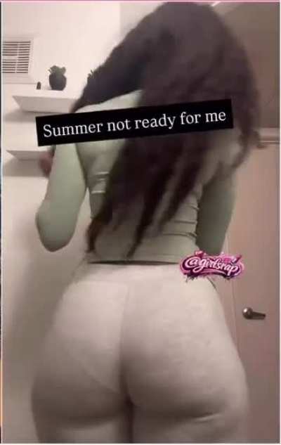 Cookinwitkya caked up 🍑