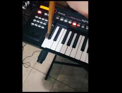 Smash that piano with JJJAAAM
