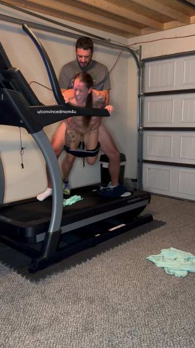 Hubby has always wanted to fuck me right after a long run. Says I’m so sweaty and would be hot. So I finally let him lol hope you enjoy the post workout workout 🏃‍♀️🥵<wbr>🤪
