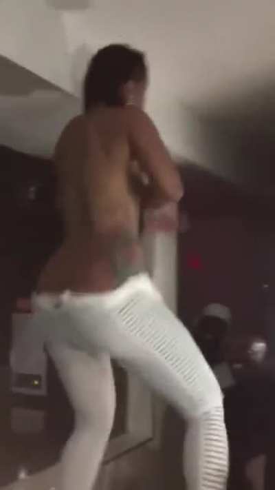 Cardi B twerking