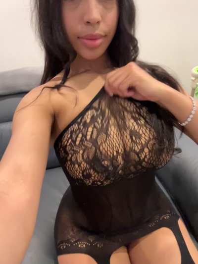 creampie or nah?🥹<wbr>👉🏽👈🏽