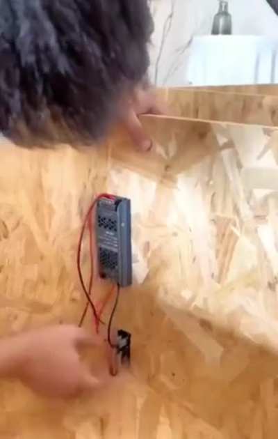 Bottomless Table