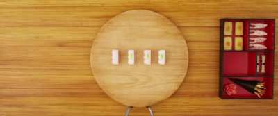 (Stop motion) Making sushi.