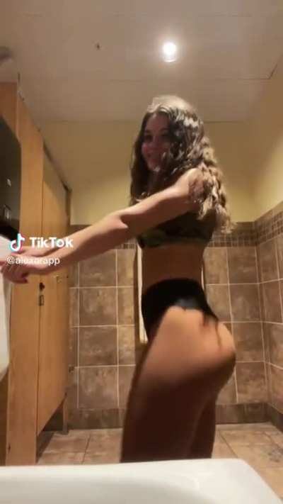 jiggly