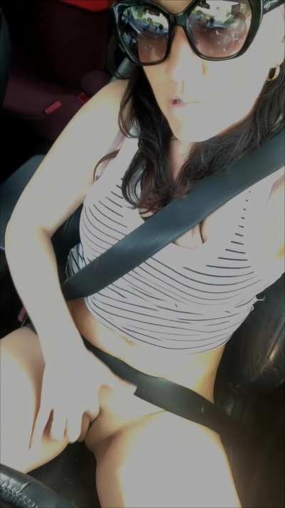 Now you know what naughty MILFs are doing in side roads 