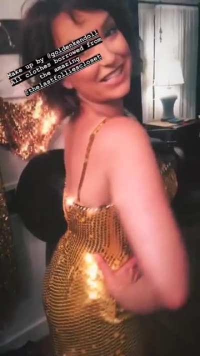 Milana Vayntrub
