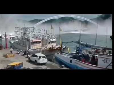 Complete Bridge Failure - Nanfangao, Taiwan 10/1/19