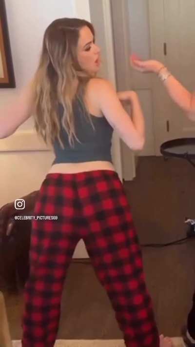 Joey King