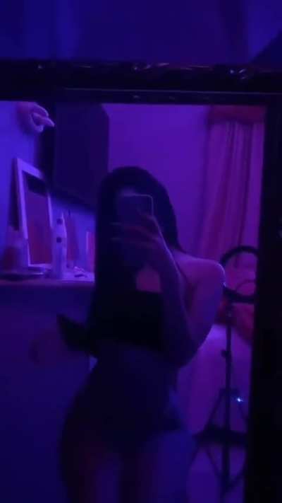 😋
