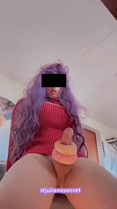 POV: you just put your donuts on the glazing machi<wbr>ne🍩😇