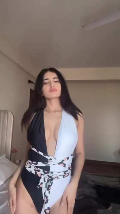 Rachel Sharma (new)