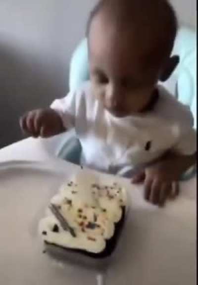 🥳