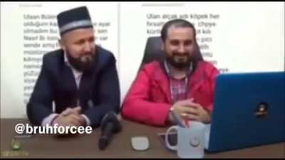 Atatürkün askeri geldi abi
