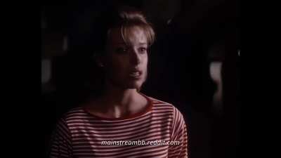 Marg Helgenberger Knees a Man in the Balls in Front of Nan Woods in China Beach 1x2