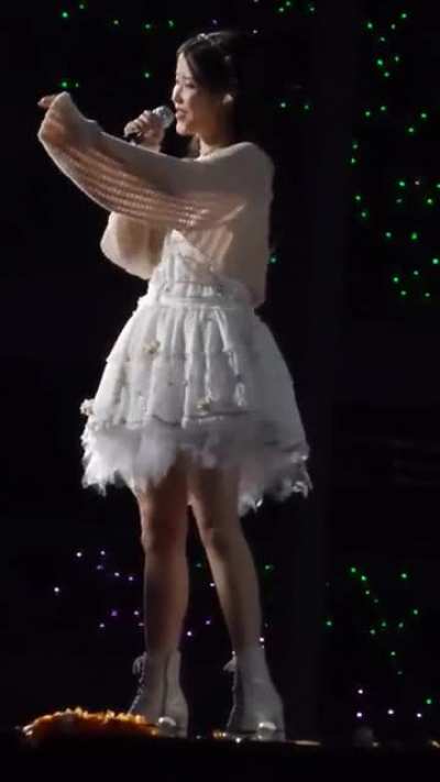 IU - Perf. The Golden Hour