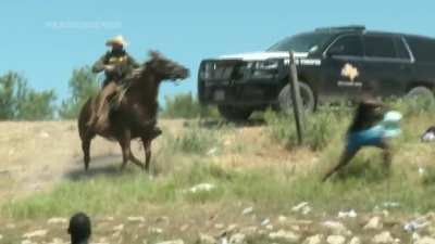 Full video of the viral border patrol photo which was reported to show 