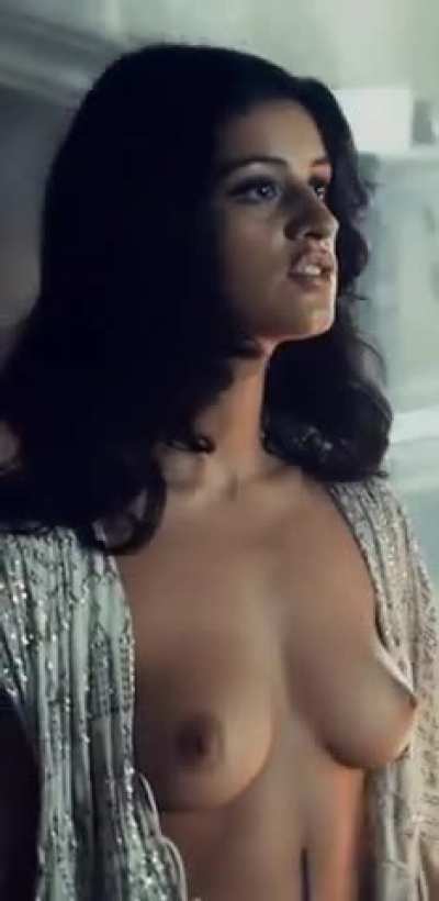 Anya Chalotra