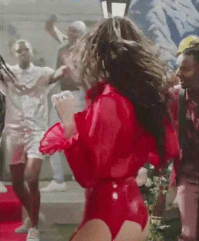 Hailee Steinfeld