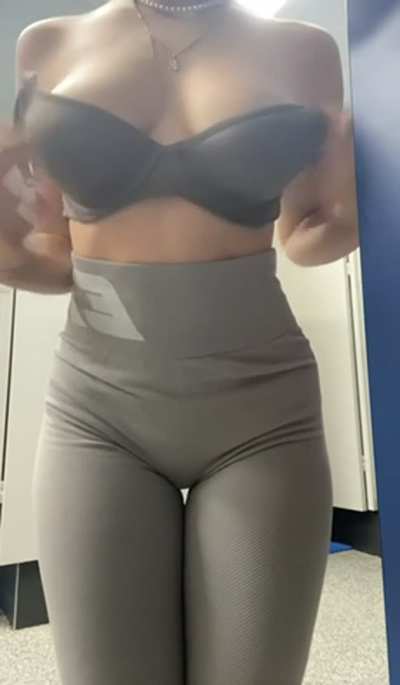 Gym just got interesting 🥰🥰 [drop] [oc]