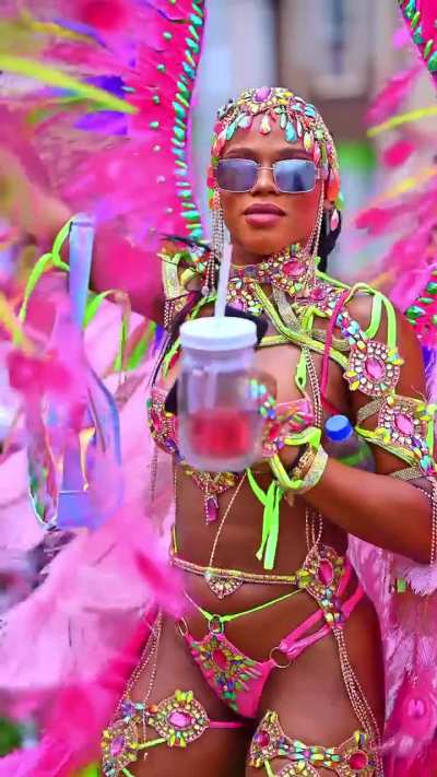 Carnival__Hot_Girls