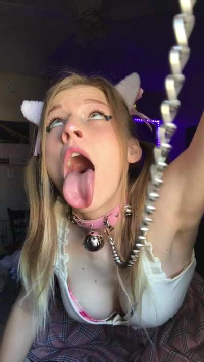 again but I want you to pull my leash 🥰
