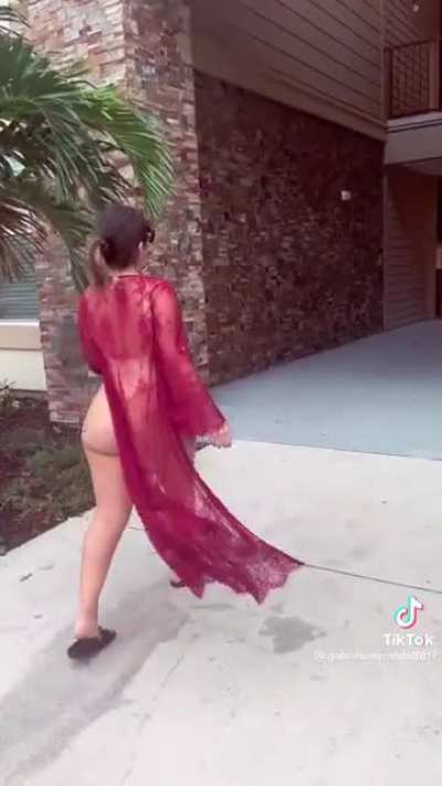 Gabriela Miranda (@mexi.Cuban)