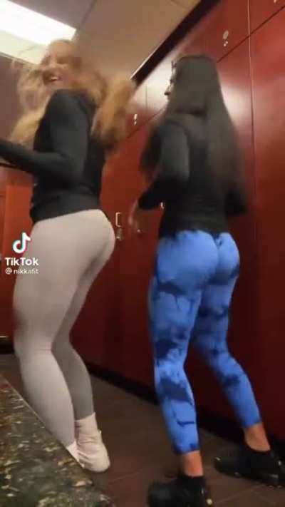 2 amazing fat ass baddies