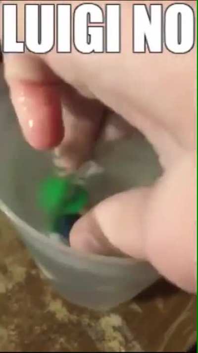 😭 😭