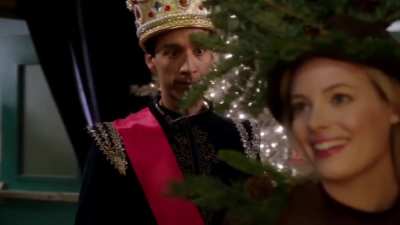Happy 10th year anniversary to 'Regional Holiday Music' (S3, E10) and this iconic scene!