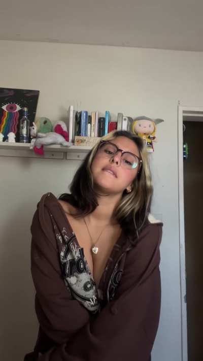 Mis tetas están grandes para solo 19