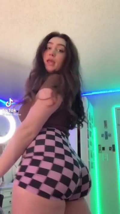 Big Ass bouncing