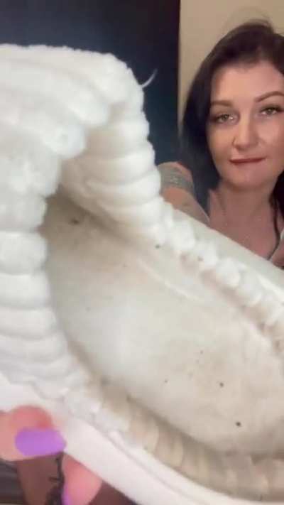 Custom videoâ£ï¸ Sharing my smelliest house slippers scent and worship with you ð¤­ð¤¤