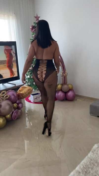 45yo MILF in full sex prime—3 a day is my warm-up. Bet most boys can’t keep up… but are you different?