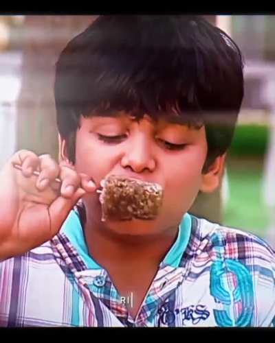 Sonu Enjoying Gola