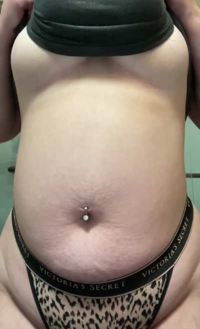 Little jiggle ☺️ (drop)