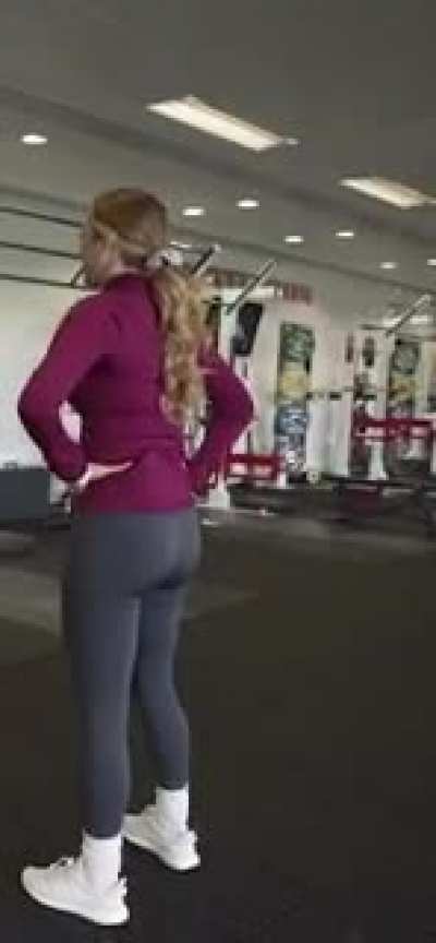 Elz in the gym