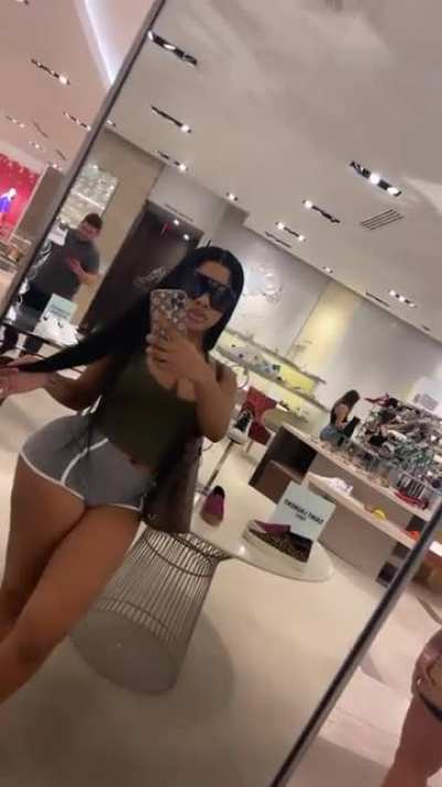 🍑🤳🏻