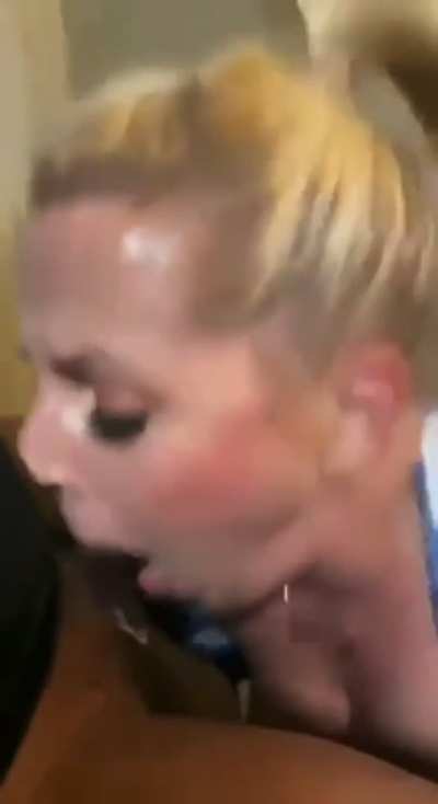 Mom of two hasn't forgotten how to throat big cocks 😈😈