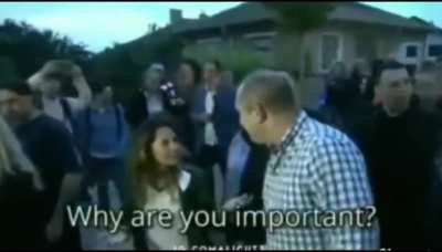 Brazilian tourist in Bulgaria takes a selfie with a man and then asks who is he ?