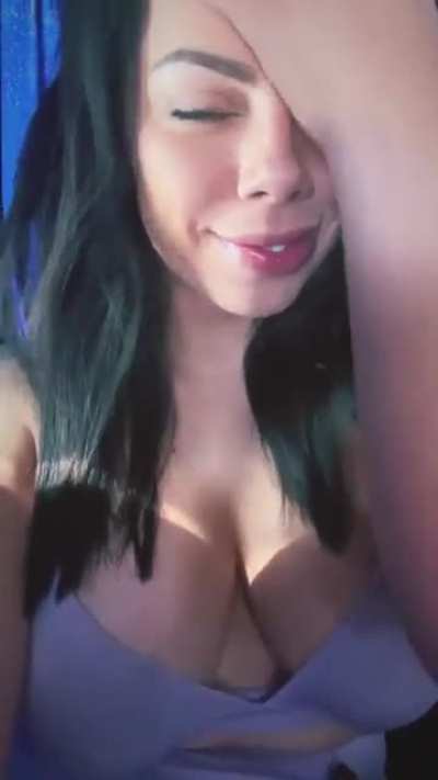 Esas chichis