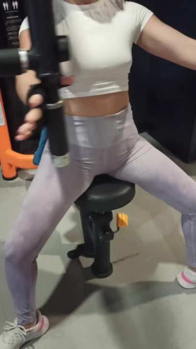 My [F]avorite chest exercise by far! I welcome any advice =)