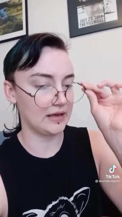 Calling Out Usernames: Roll Call Fashion