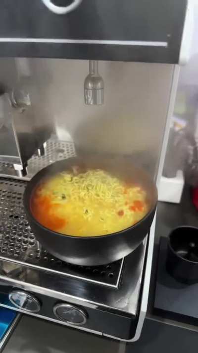 Dinner machine